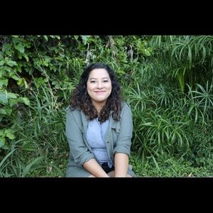 Meet your Posher, Valerie